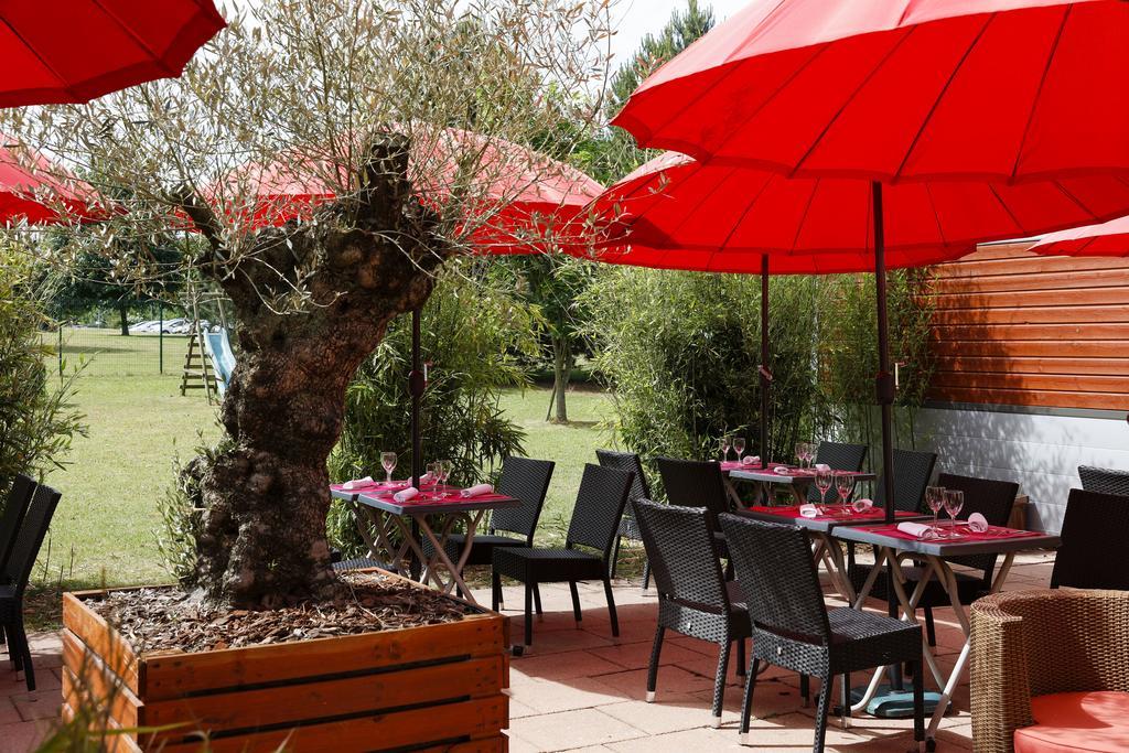 Hotel Restaurant Le Colibri Douvrin Exterior foto